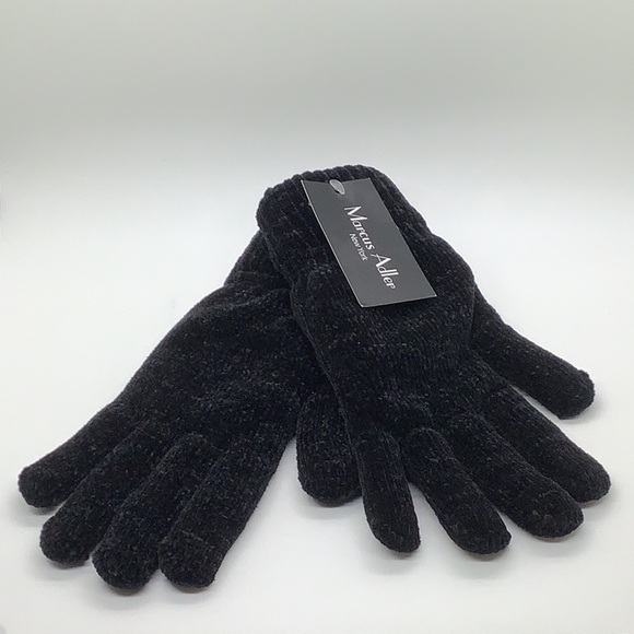Marc Adler Women’s Black Soft Fuzzy Gloves - Picture 2 of 5